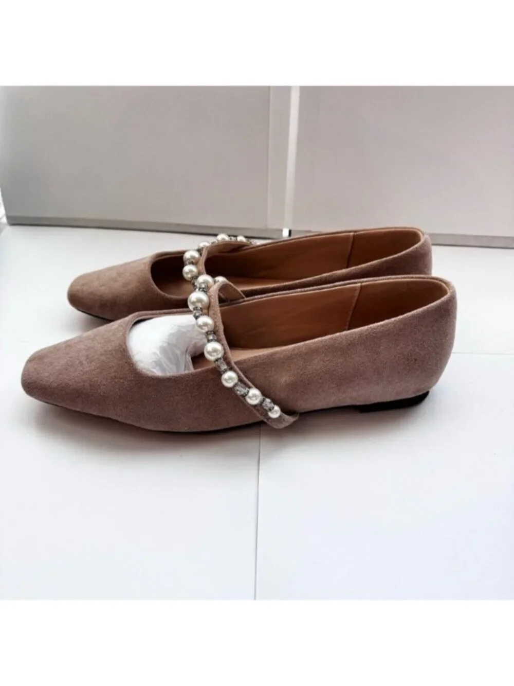 Women Slip on Pearl Strap FOWT Size 10 Flats Beige